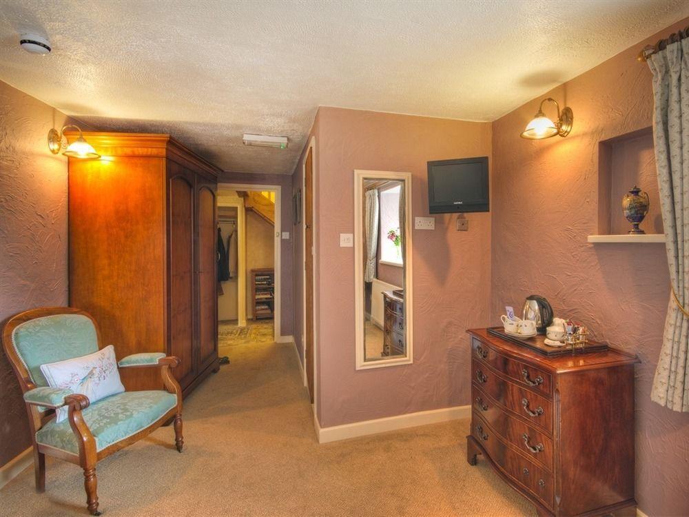 Отель Tinhay Mill Lifton Экстерьер фото
